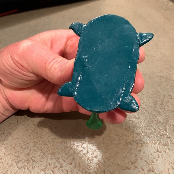 Hand Painted Bobble Head Turtle Figurine/Model - Picture 6 of 6